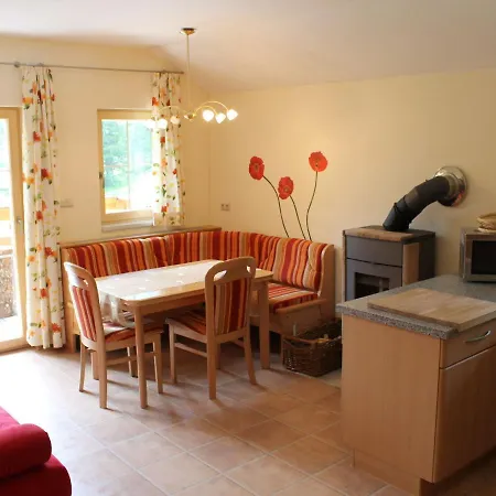 In Turracherhoehe Near Slopes Dağ evi