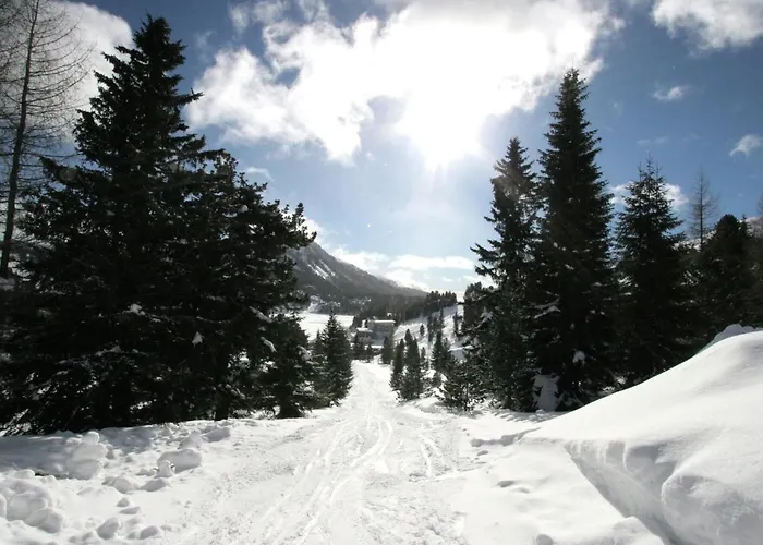 In Turracherhoehe Near Slopes בקתה Turracher Hohe